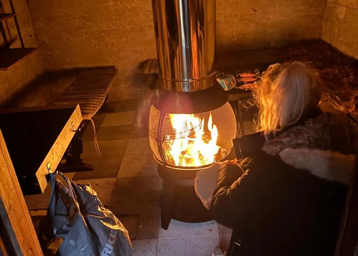 Suuri Talo Kaskisaaressa Laehellae Helsingin Keskustaa
