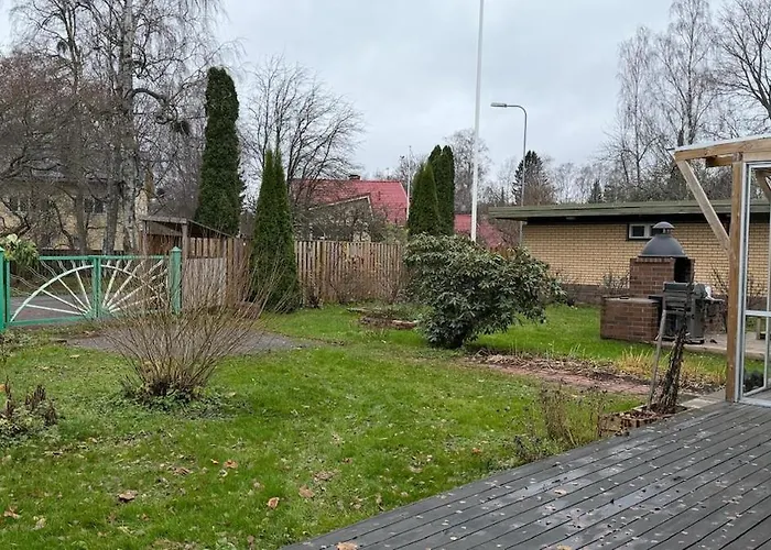 Private House And Winter Garden